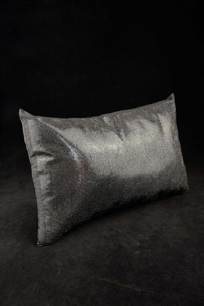 Siyah Swarovski Taşlı Yastık