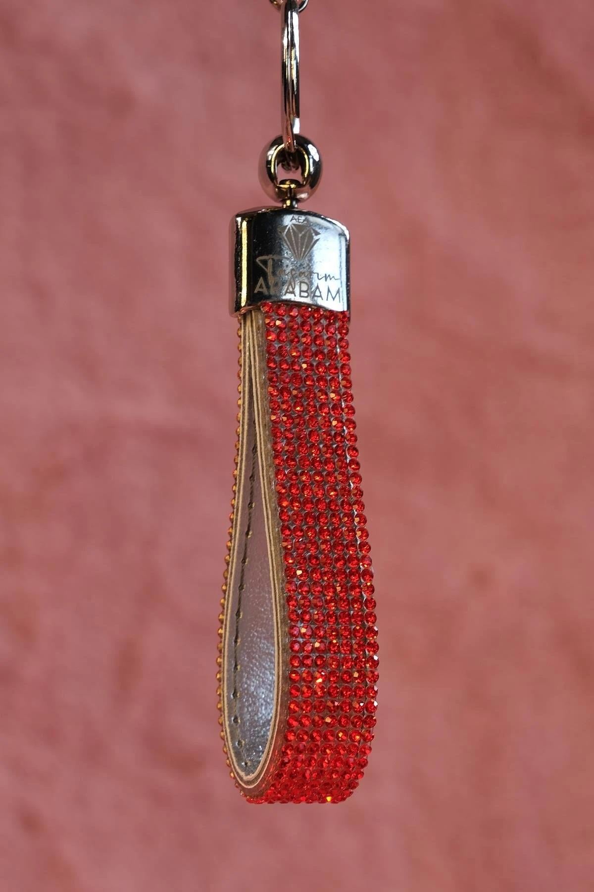 kirmizi-tasli-logosuz-anahtarlik-02a62-.jpg