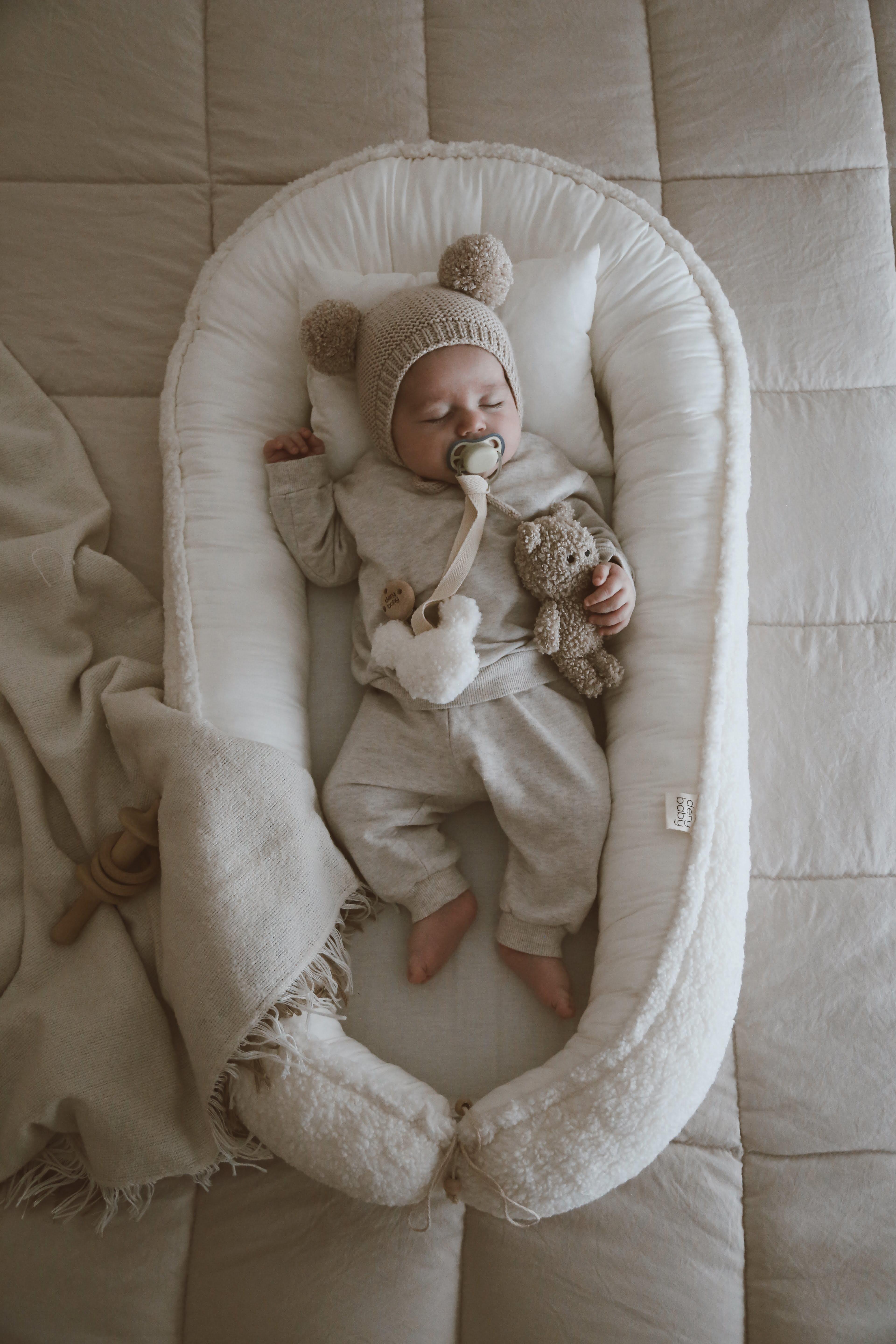 DERY BABY TEDDY BABYNEST
