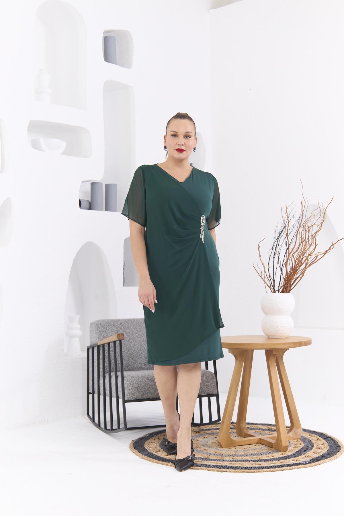 Rmg Asimetrik Büyük Beden Taş Aksesuarlı Yeşil Abiye Elbise