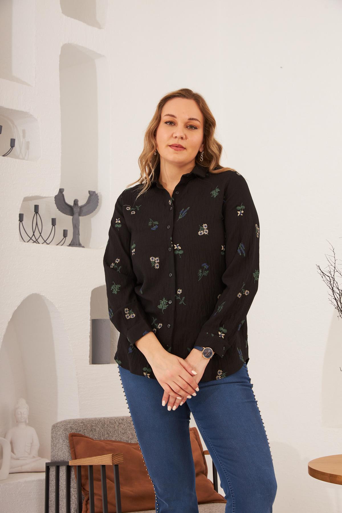 Rmg Nakışlı Büyük Beden Siyah Gömlek
