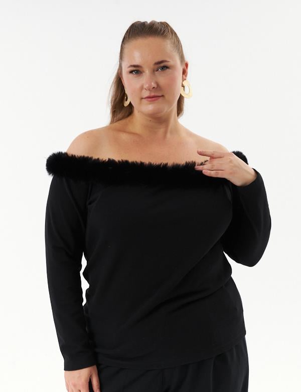 Büyük Beden Omzu ve Sırtı Açık Peluş Detay Bluz Siyah