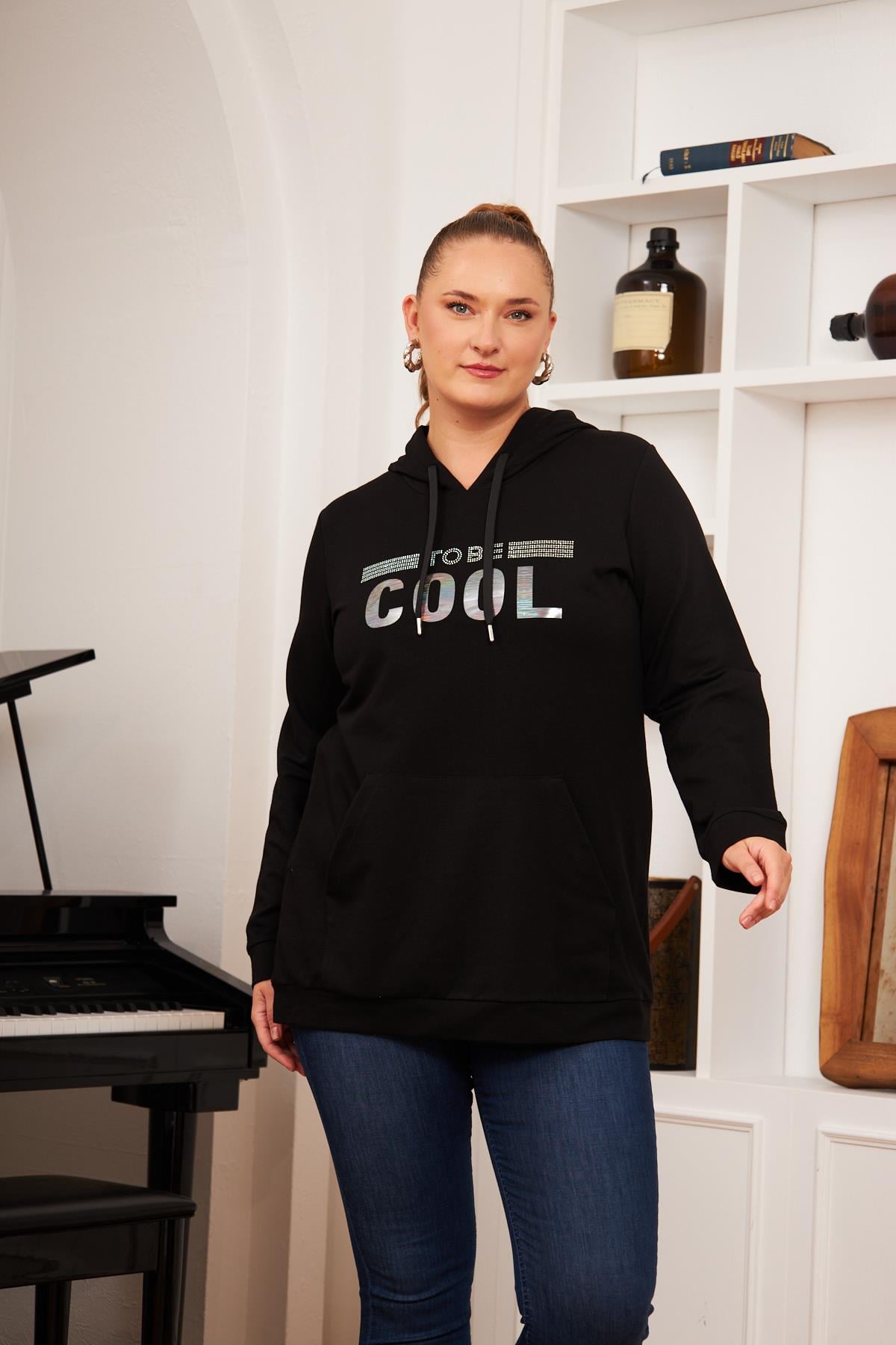 Büyük Beden Taş Baskılı Sweatshirt Koyu Siyah