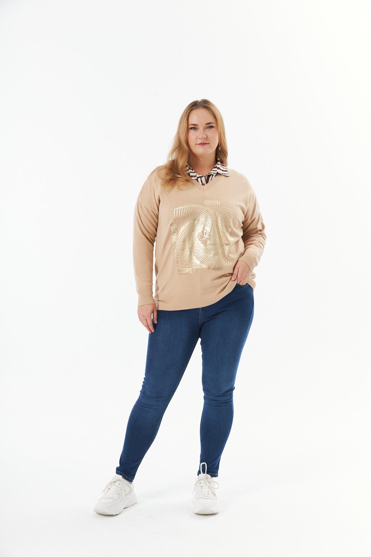 V YAKA BASKILI TRİKO  1-2