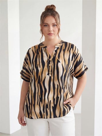 Hakim Yaka Zebra Desen Büyük Beden Bluz Siyah - RMG