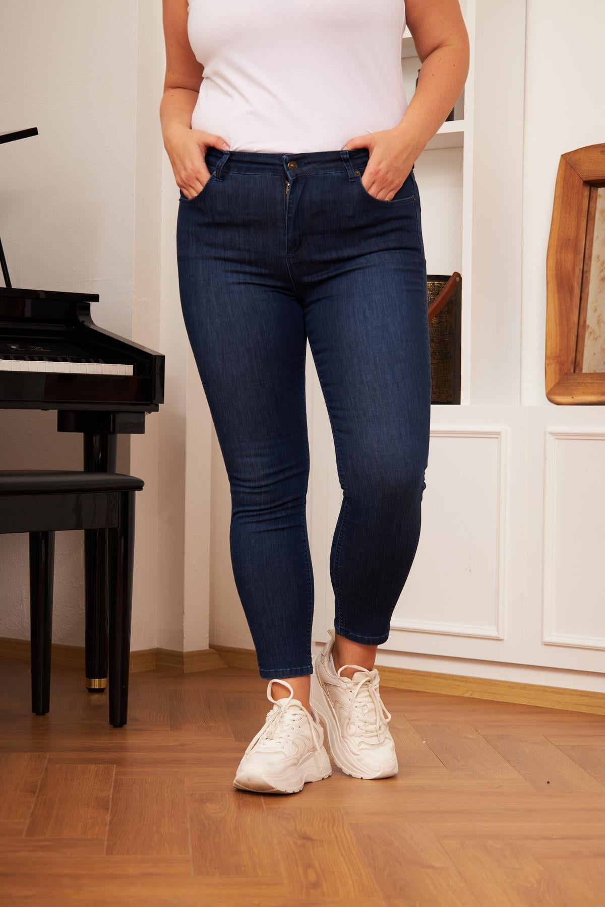 Gold Düğme Detay Büyük Beden Koyu Lacivert Pantolon