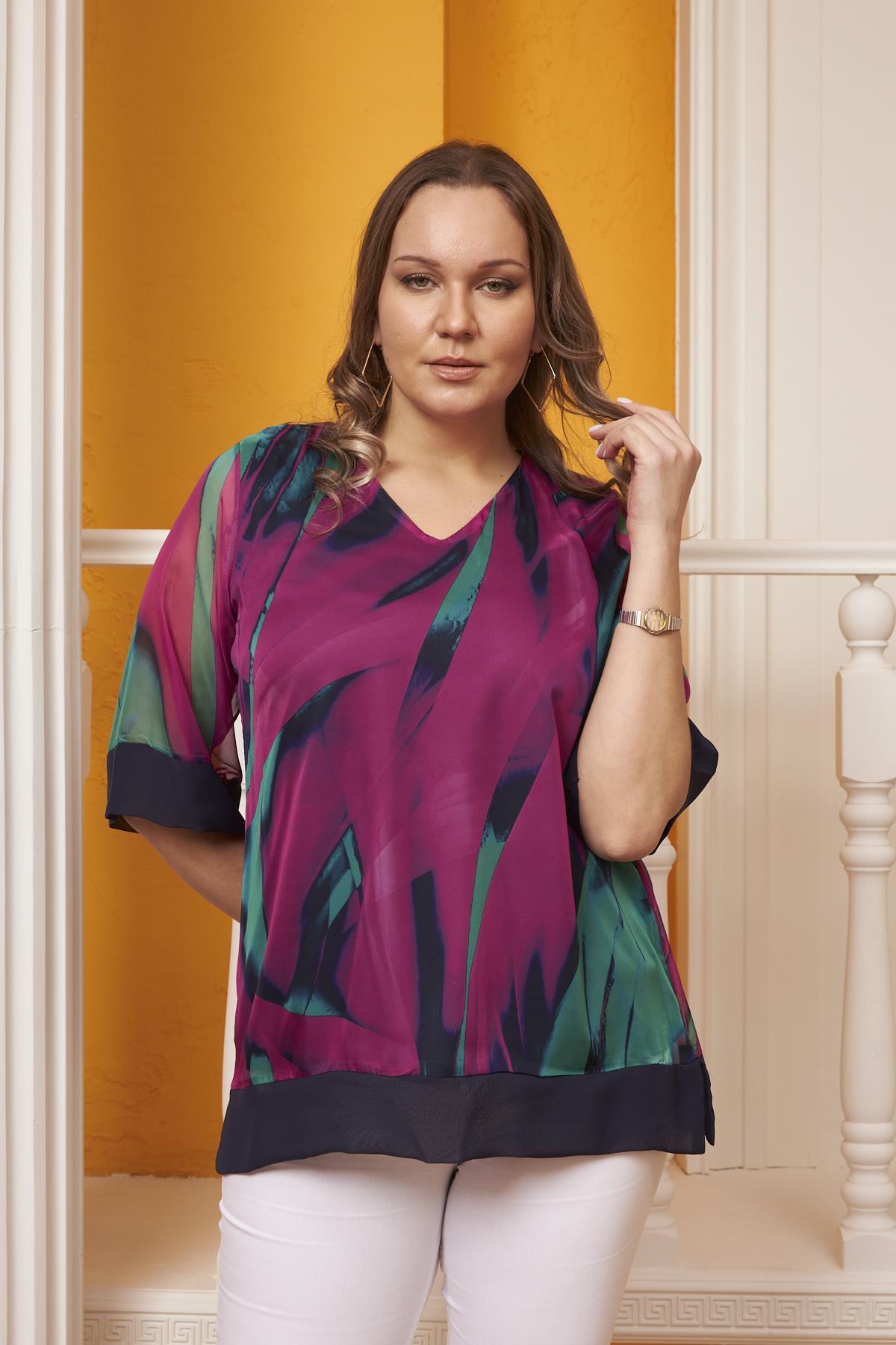 Yanları Yırtmaç Detaylı Büyük Beden Lacivert Şifon Bluz