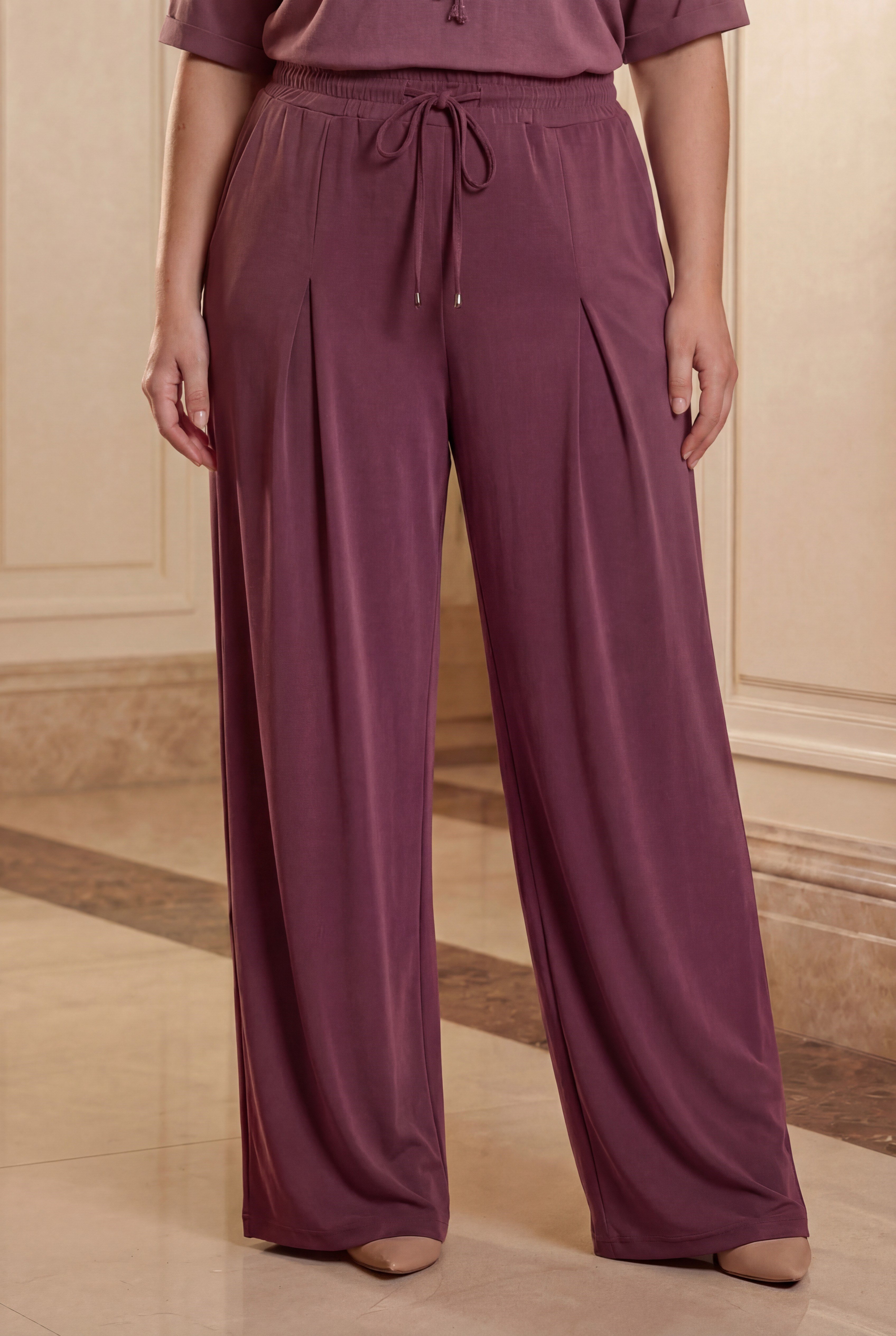 Beli Lastikli Bağcıklı Ön Pileli Kadın Büyük Beden Pantolon Bordo