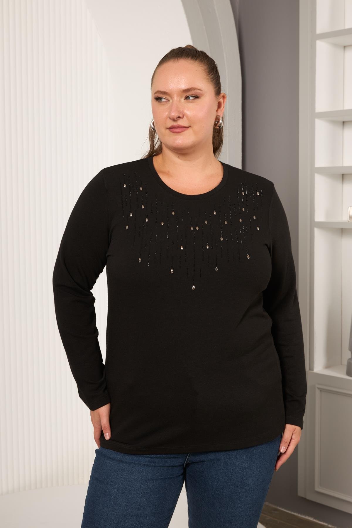 Büyük Beden Önü Taş Detay Bluz Siyah