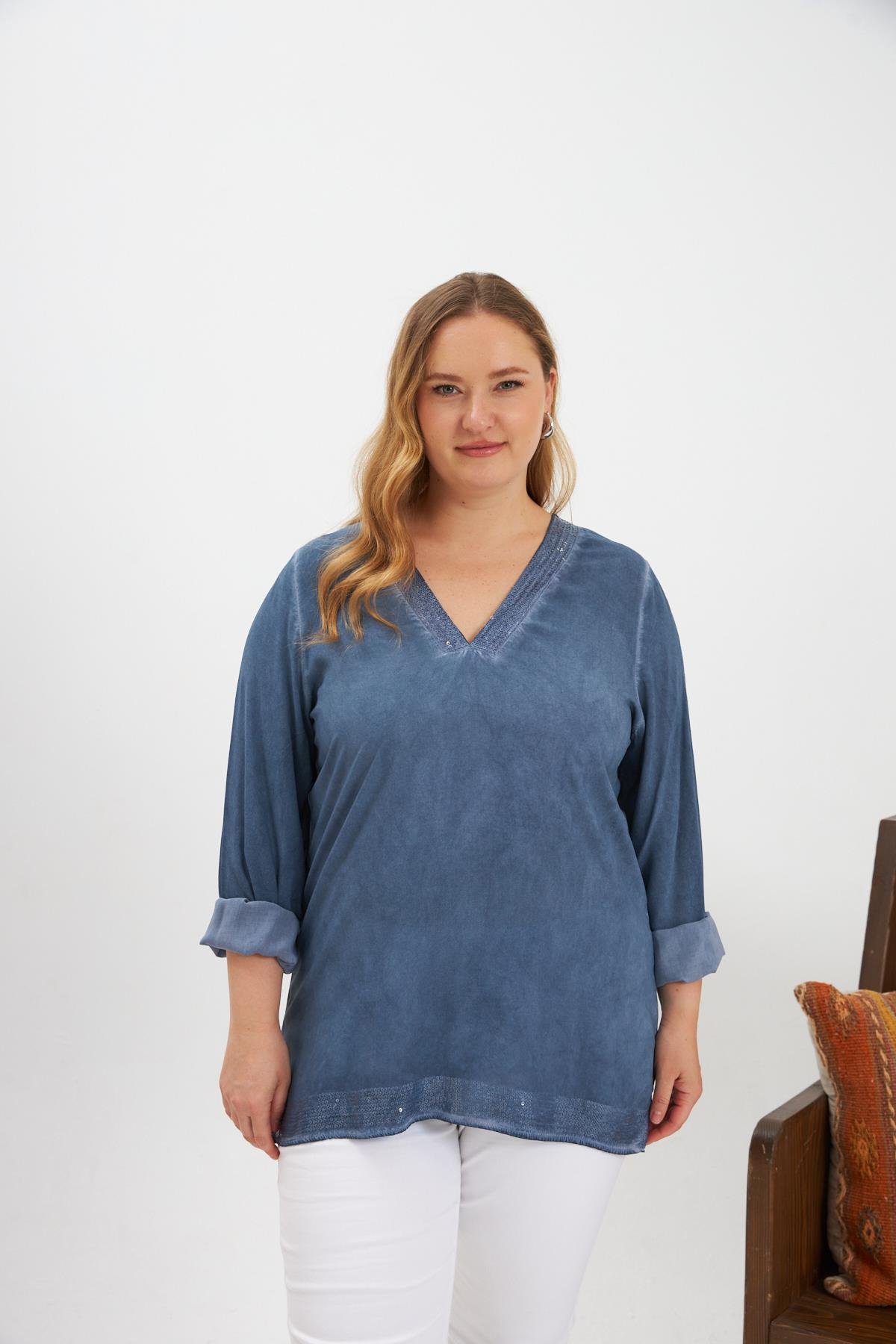 Büyük Beden Pul Payet Detay Bluz İndigo