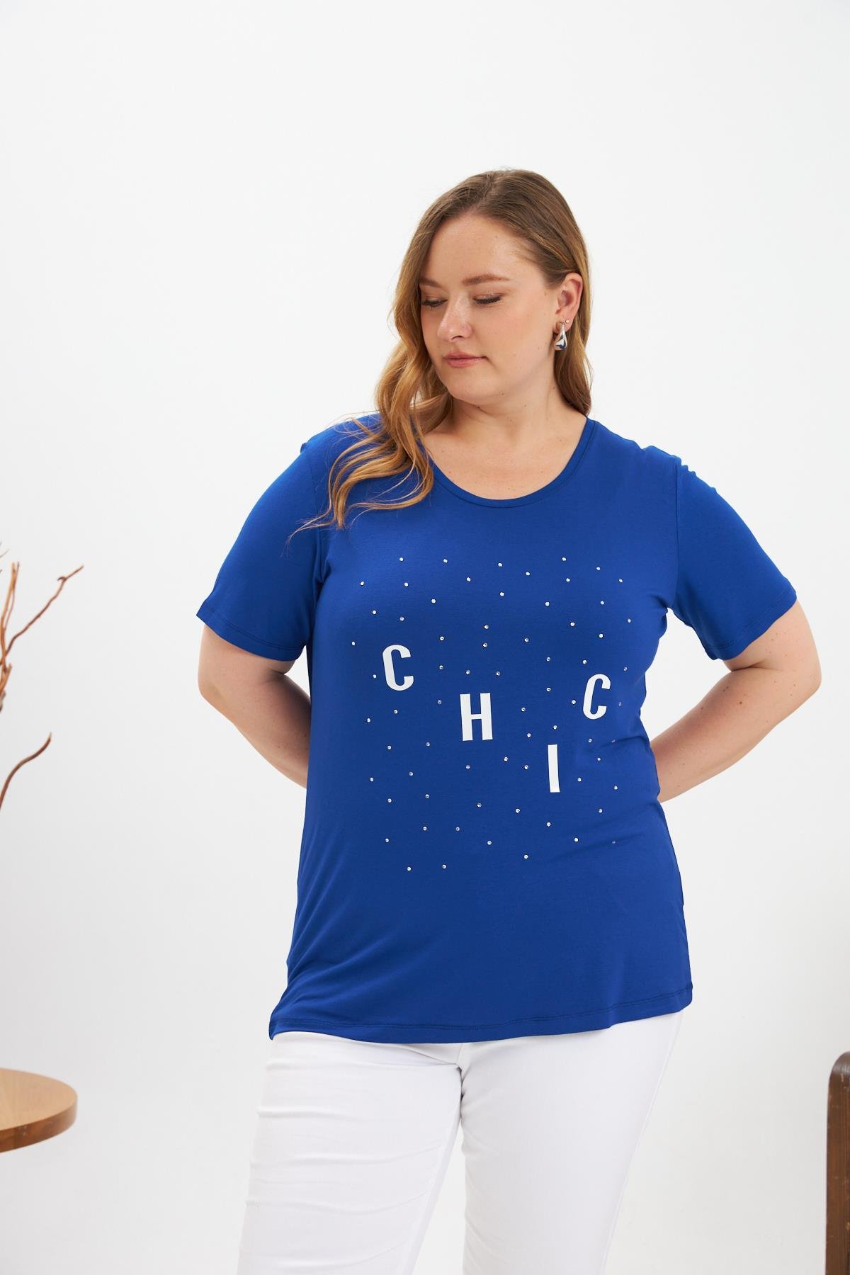 Büyük Beden Taş Detay Baskılı Tişört Saks