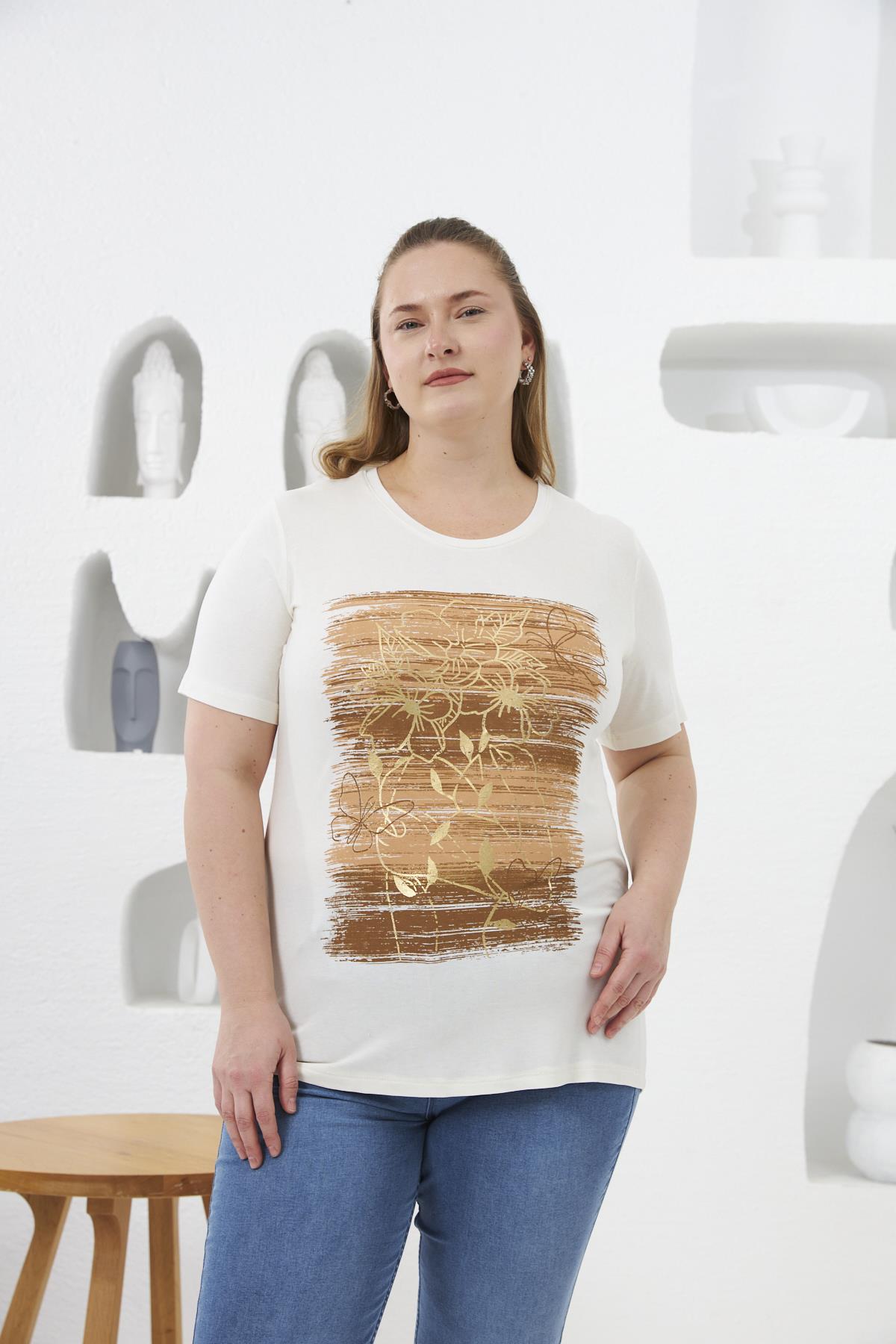 Çiçek Deseni Baskılı Büyük Beden Tişört Ekru