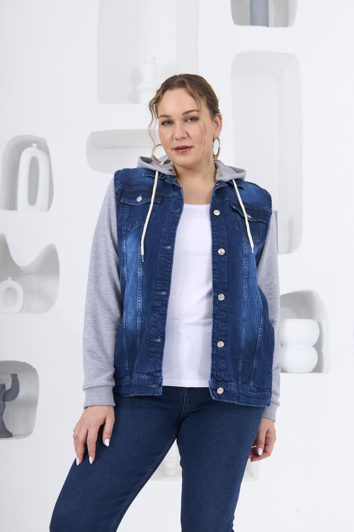 İçlik Detaylı Büyük Beden Mavi Ceket