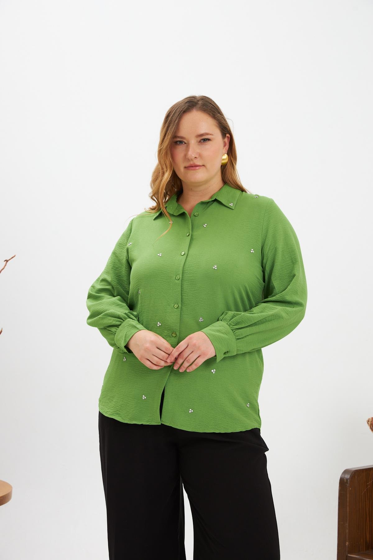 Büyük Beden Taş Detay Gömlek Yeşil