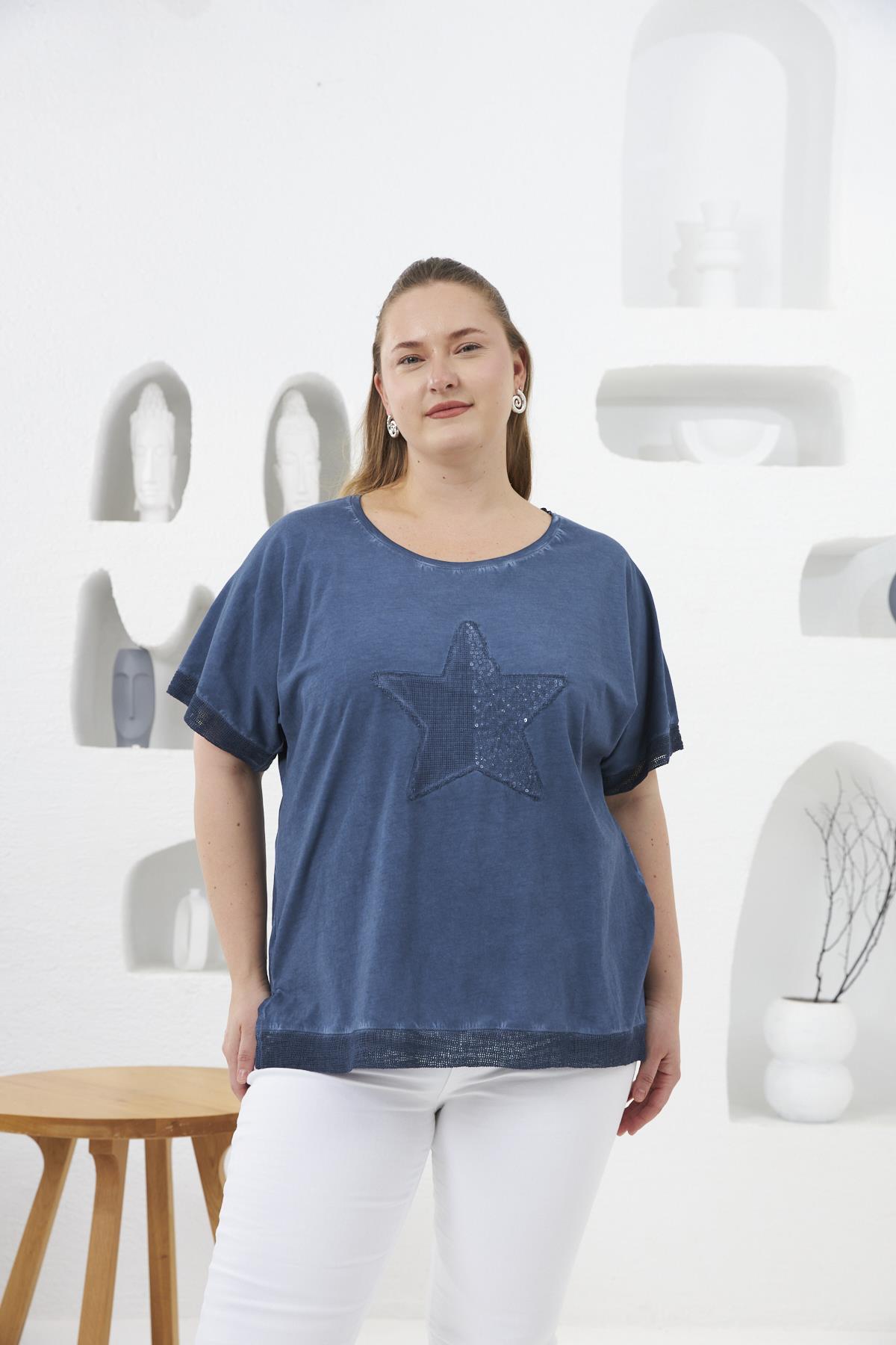 Pul Payet İşlemeli Büyük Beden Boyamalı Tişört İndigo