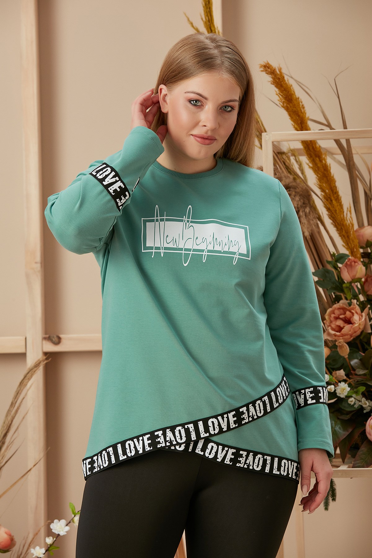 Rmg Asimetrik Şerit Detaylı Baskılı Büyük Beden Yosun Sweatshirt