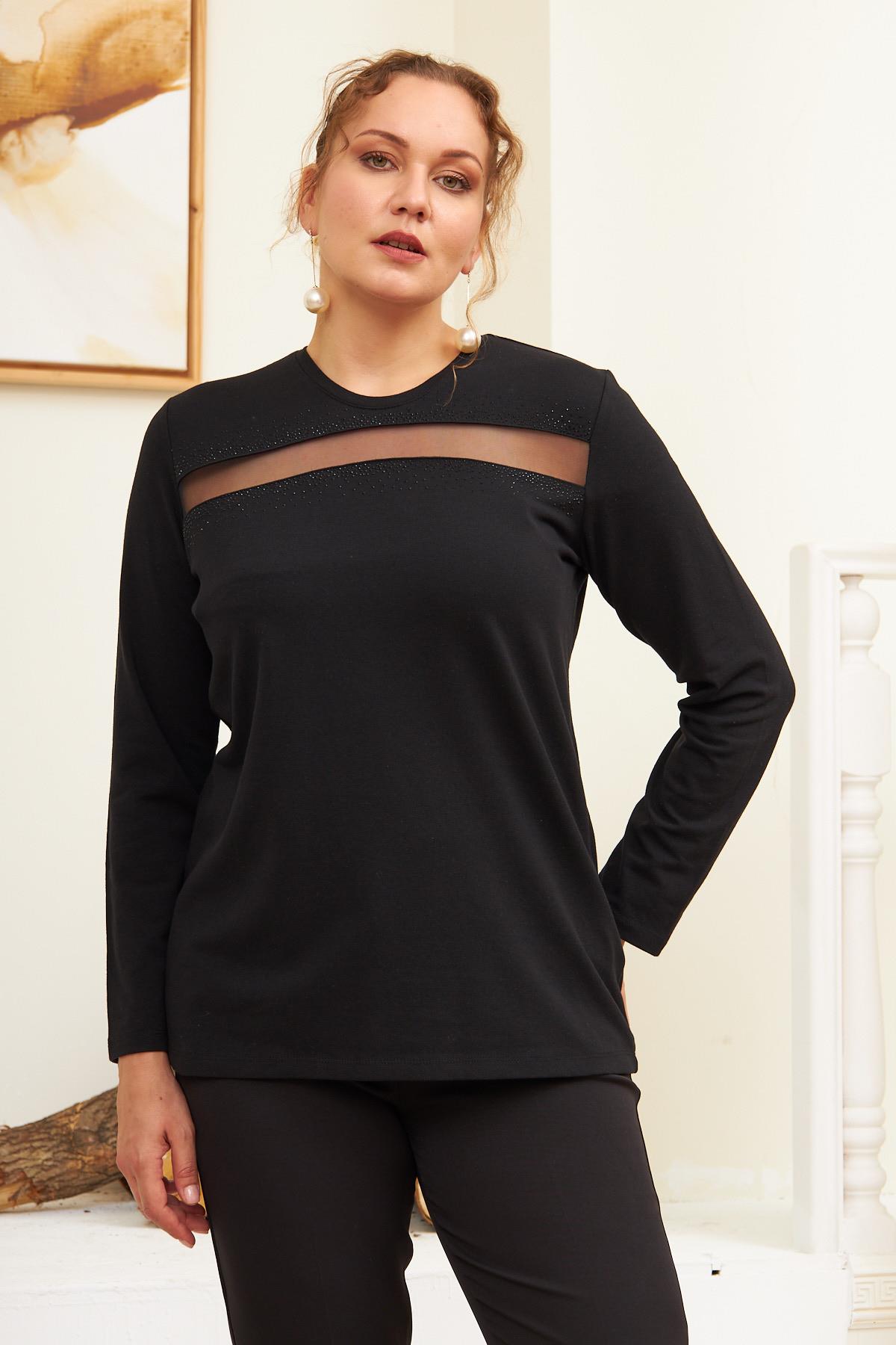 Taş ve Tül Detaylı Büyük Beden Siyah Bluz
