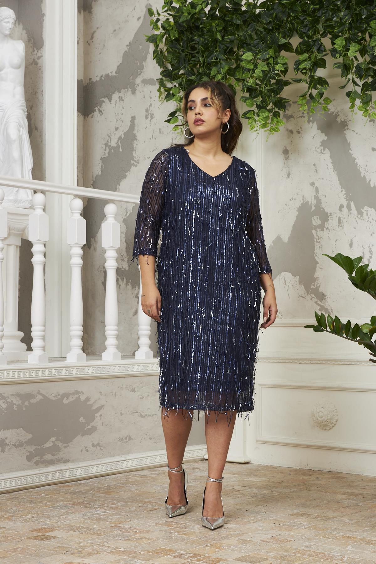V Yaka Pul Payet Saçaklı Büyük Beden Lacivert Abiye Elbise