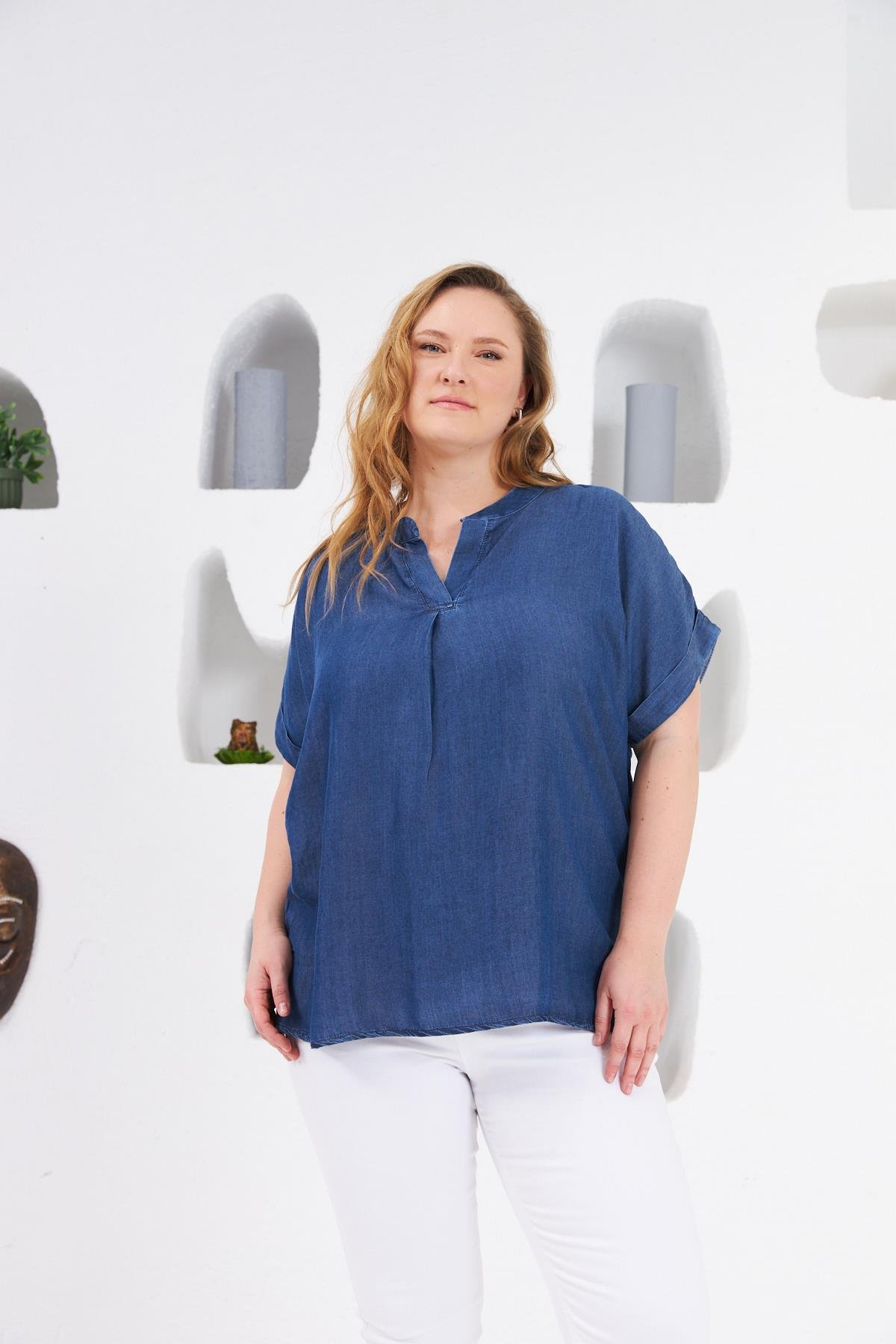 Yaka Detaylı Büyük Beden Bluz Mavi