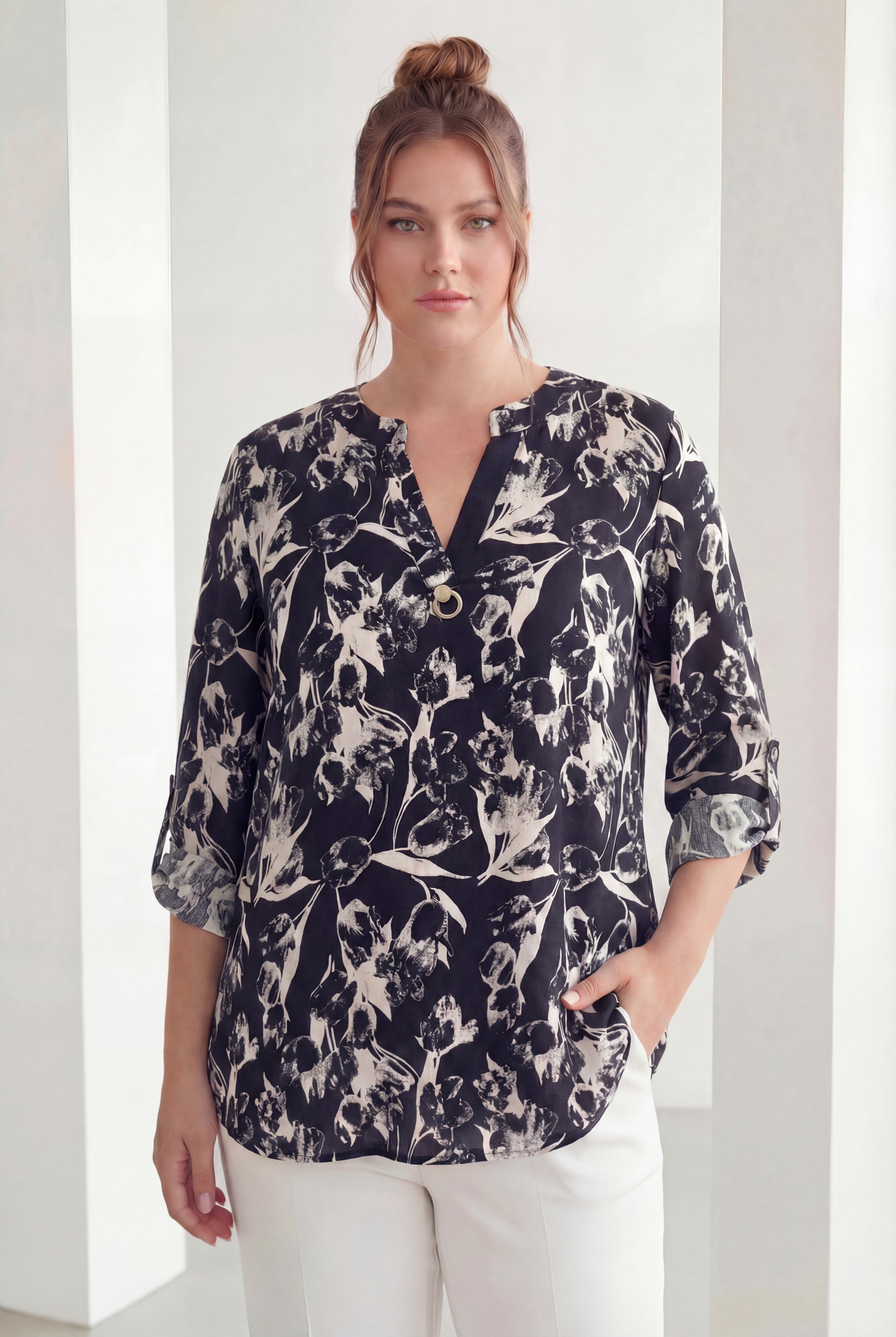Yaka Halka Detaylı Desenli Kadın Büyük Beden Bluz Siyah