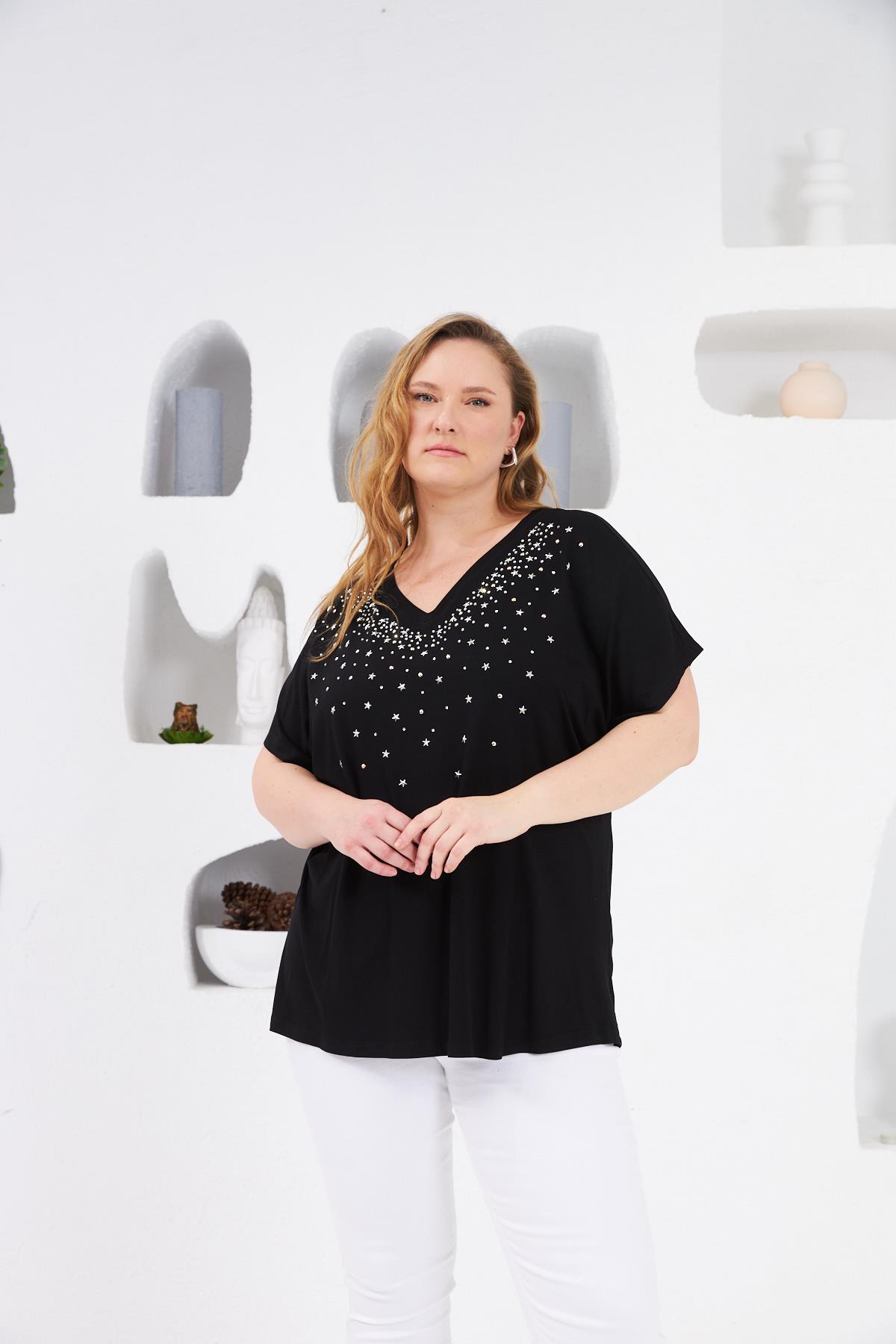 Yıldız Taş Baskılı Büyük Beden Tişört Siyah