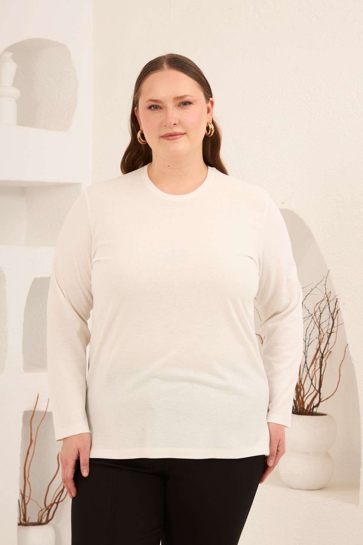 Yırtmaç Detaylı Bisiklet Yaka Kadın Büyük Beden Basic Triko Ekru