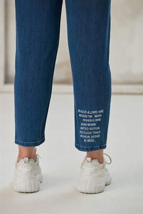 Rmg Paça Ve Diz Nakış Detaylı Yırtıklı Büyük Beden Mavi Kot Pantolon