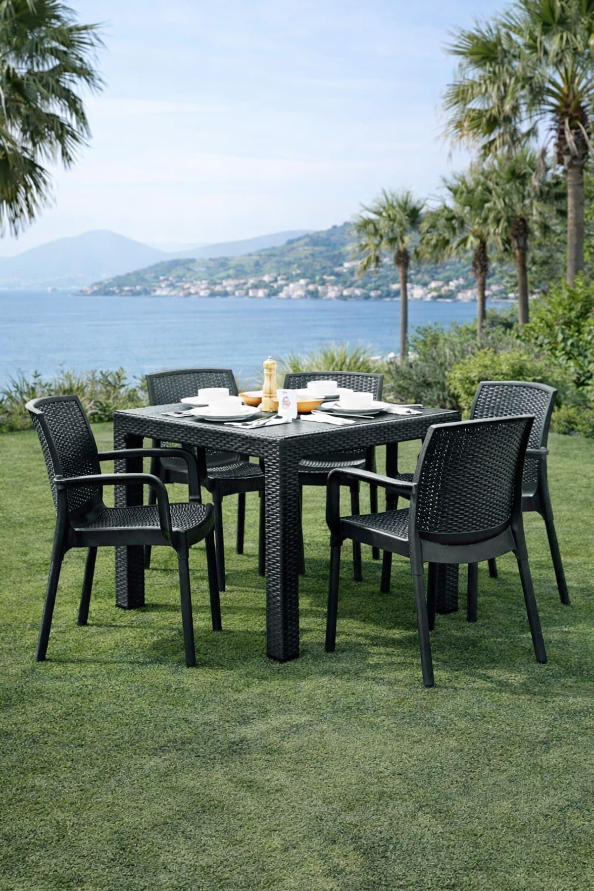 Novussi R003 Rattan Camlı Kare Masa + 4 Adet Sunset Rattan Koltuk
