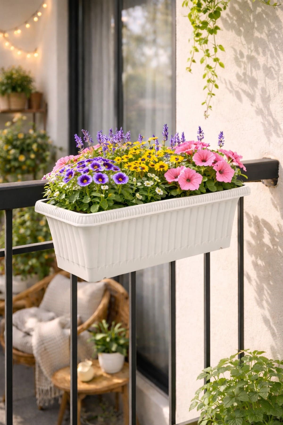 Serinova OB02IA Ova Askılı Balkon Saksı 5.7 Litre