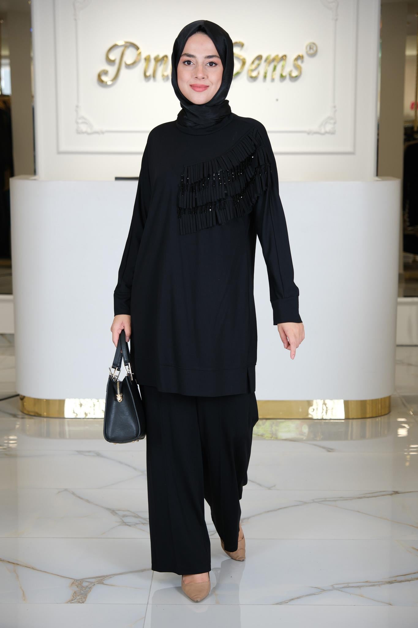TAKIM SIYAH