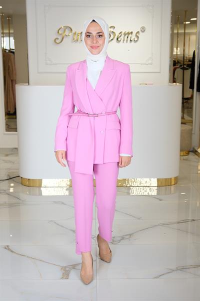 BELDEN KEMERLİ KRUVAZE CEKET PEMBE