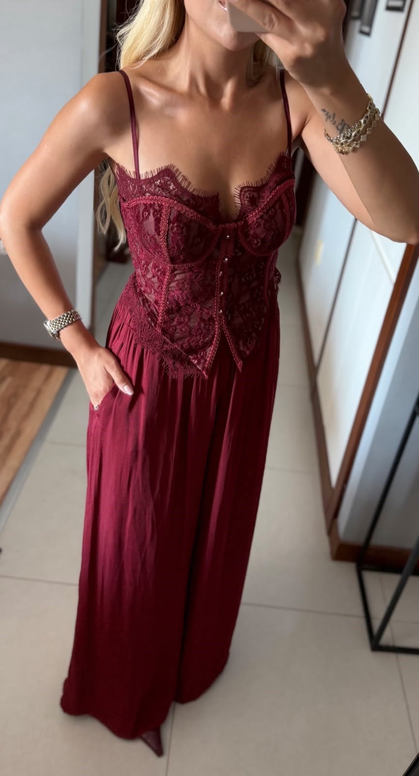BORDO LYON BELİ LASTİKLİ DÖKÜMLÜ PANTOLON