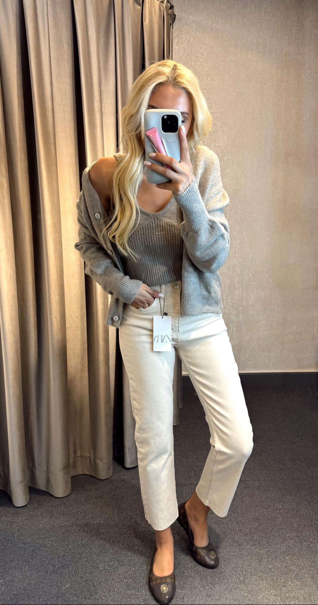 JENNY BOYFİT JEAN KESİK PAÇA BEJ