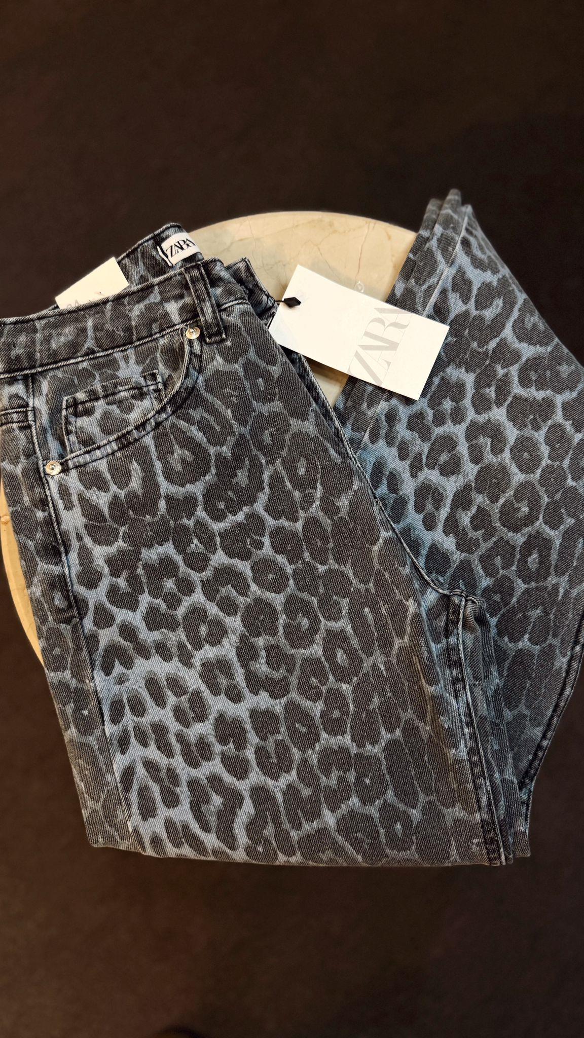 ORJ MARKA ETİKETLİ KARTLI LEOPAR BOYFİT JEAN MAVİ