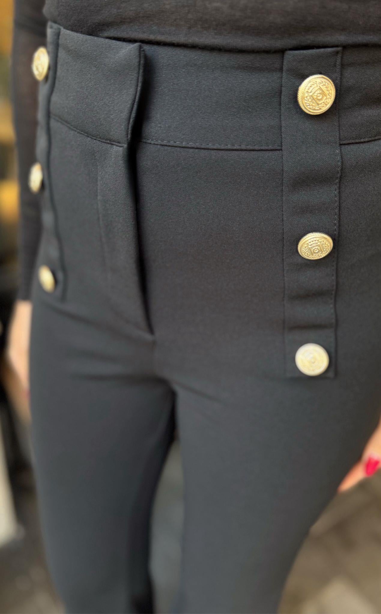 SİYAH LİKRALI KREP KUMAŞ GOLD DÜĞME DETAYLI İSPANYOL PAÇA PANTOLON