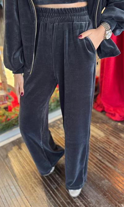 ANTRASİT KADİFE ÜÇLÜ TAKIM