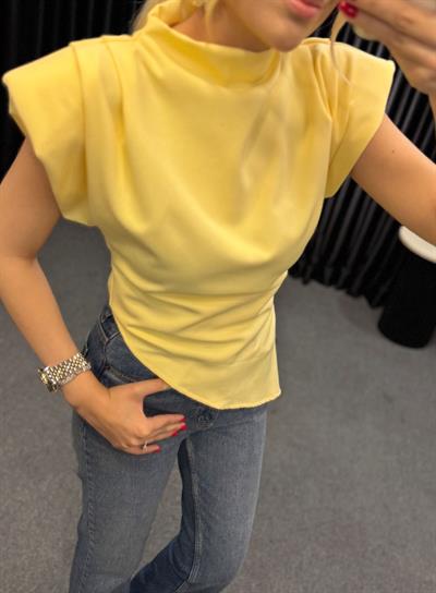 ASİMETRİK VATKALI BLUZ SARI