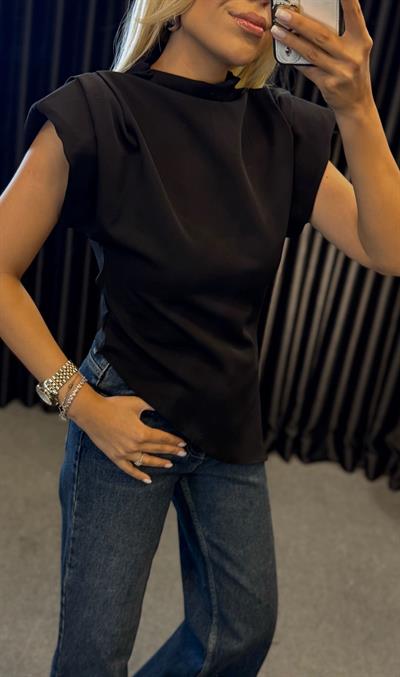 ASİMETRİK VATKALI BLUZ SİYAH