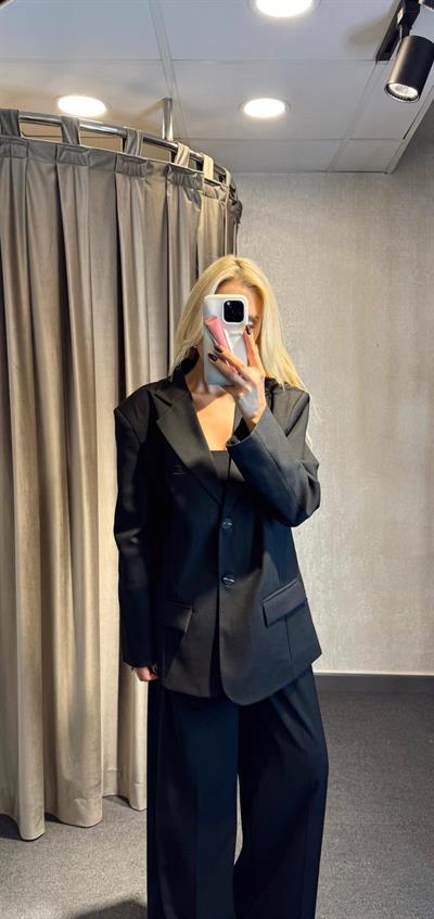 ASTARLI 2 DÜĞMELİ BLAZER CEKET SİYAH