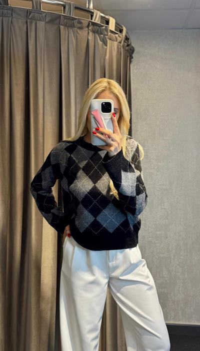 BAKLAVA DESEN KAZAK SİYAH-GRİ