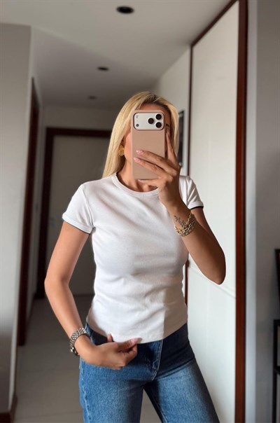 BEYAZ DİLVİN BİYELİ TSHİRT