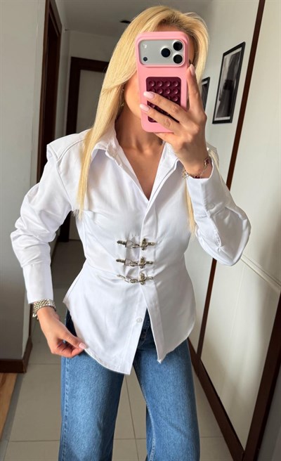 BEYAZ KANCA DETAY TASARIM GÖMLEK
