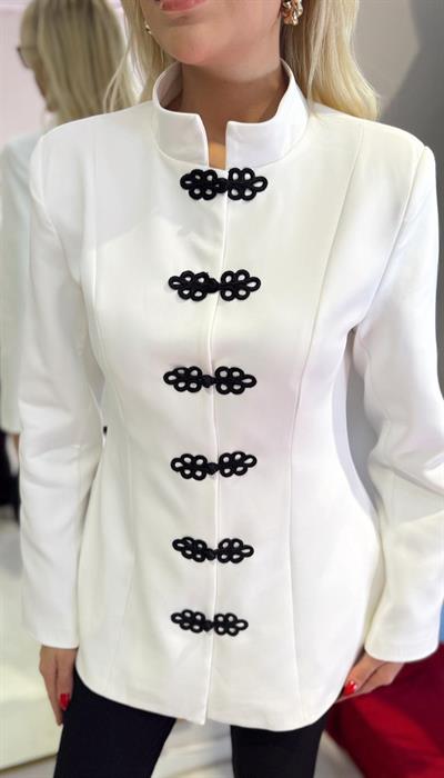 BEYAZ NAPOLYON NAKIŞ DÜĞMELİ BLAZER CEKET