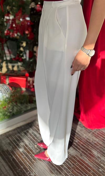 BEYAZ PİLELİ GOLD DÜĞME DETAYLI PALAZZO PANTOLON
