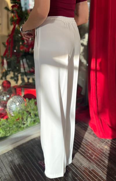 BEYAZ PİLELİ GOLD DÜĞME DETAYLI PALAZZO PANTOLON