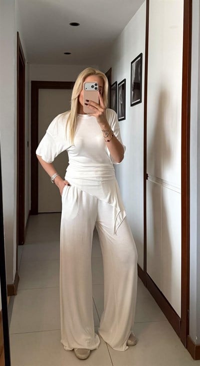 BEYAZ RİBANA YANI BÜZGÜLÜ TSHİRT BELİ LASTİKLİ PANTOLON TAKIM