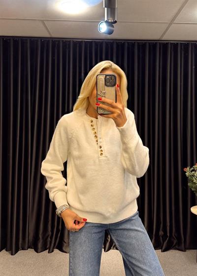 BİSİKLET YAKA DÜĞMELİ KAZAK EKRU