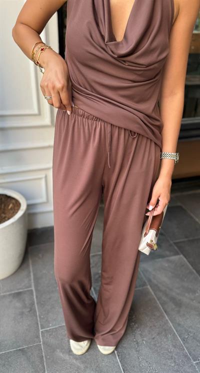 BOYUNDAN BAĞLAMALI MODAL BLUZ PANTOLON TAKIM KAHVE