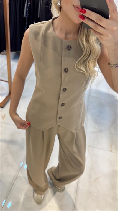 CAMEL MARKA MODEL ZR BELE OTURAN YELEK