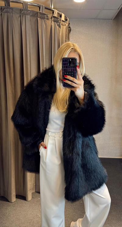 CEPLİ KIRÇILLI KÜRK KABAN SİYAH